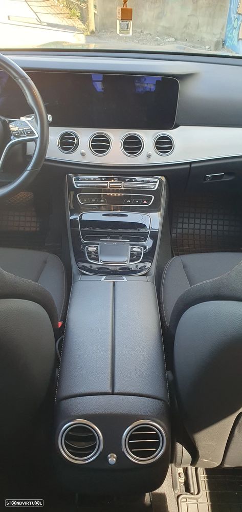 Mercedes-Benz E 300 - 13