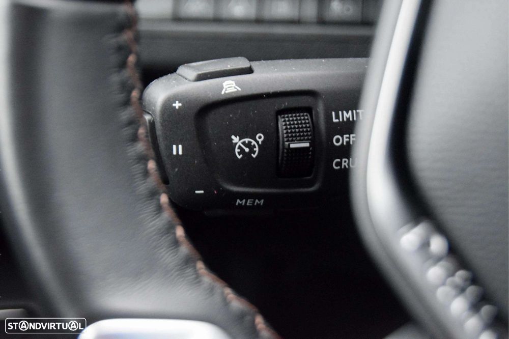 Peugeot 3008 1.6 Hybrid GT Pack e-EAT8 - 17