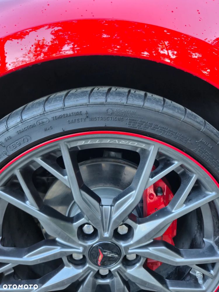 Chevrolet Corvette - 36