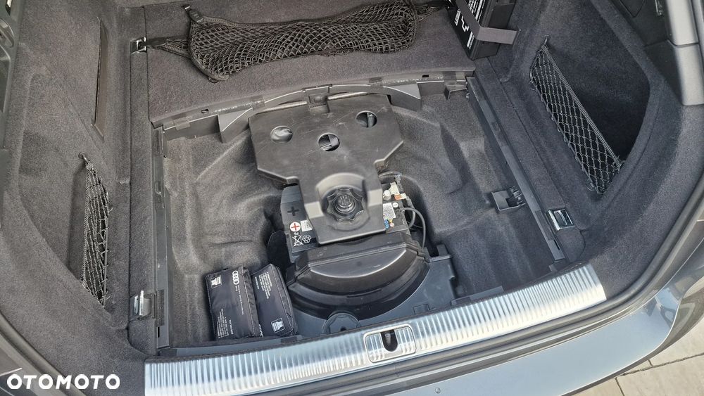 Audi A4 Avant 40 TDI S tronic S line - 31