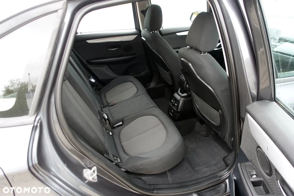 BMW Seria 2 218d Advantage - 16