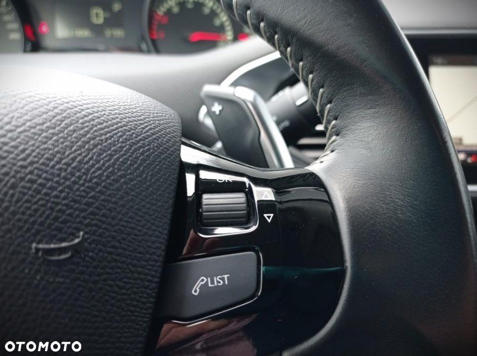 Peugeot 308 - 16