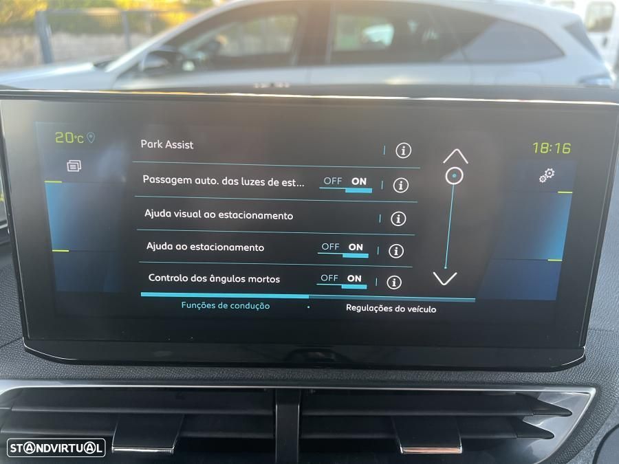 Peugeot 3008 1.6 Hybrid4 Allure Pack e-EAT8 - 36