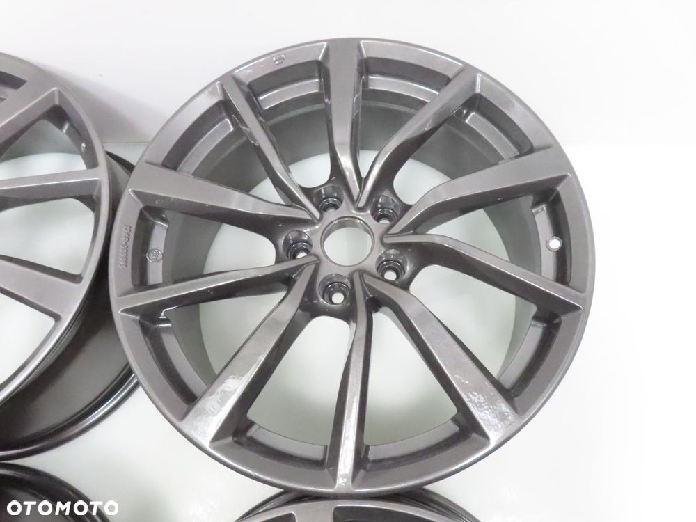Alufelgi 19'' Kia Stinger 8J 8,5J 5x114,3 - 12