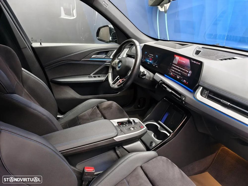BMW iX1 xDrive30 Pack Desportivo M - 40