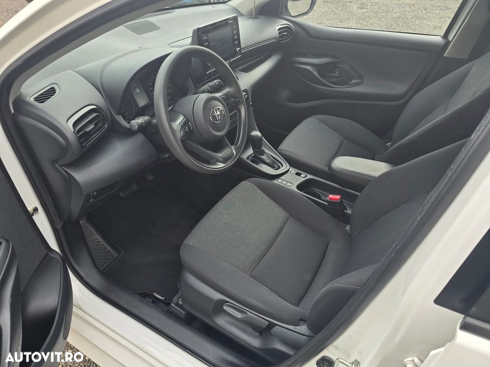 Toyota Yaris 1.5 VVT-i HSD Exclusive Style - 12