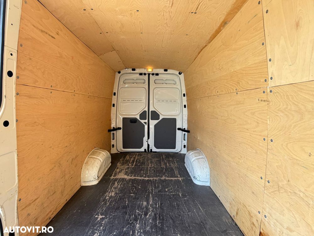 Volkswagen Crafter L4H3 LUNG - 11