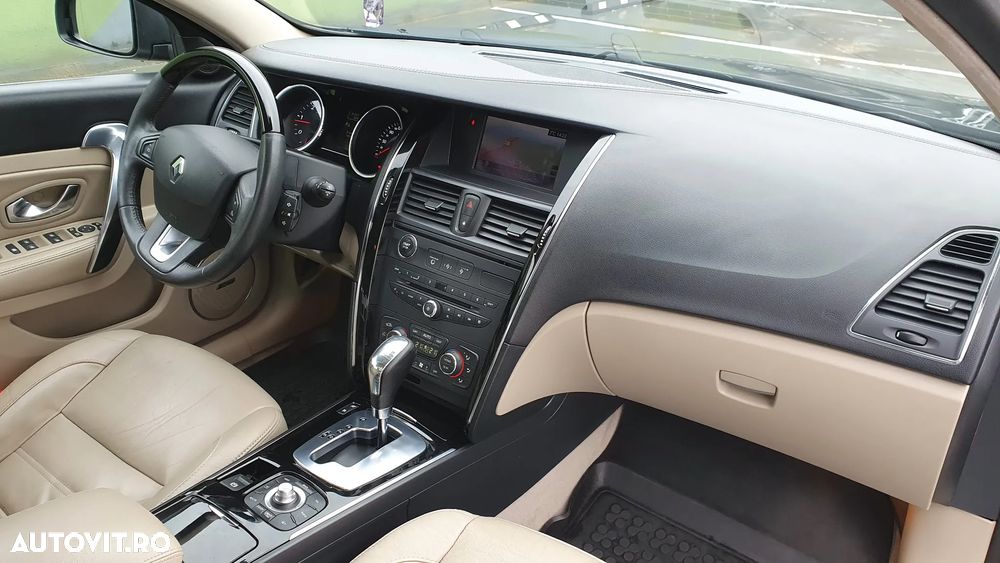 Renault Latitude 2.0 dCi Initiale Aut. - 20