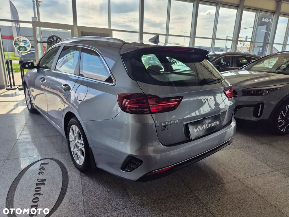 Kia Ceed 1.5 T-GDI M - 10
