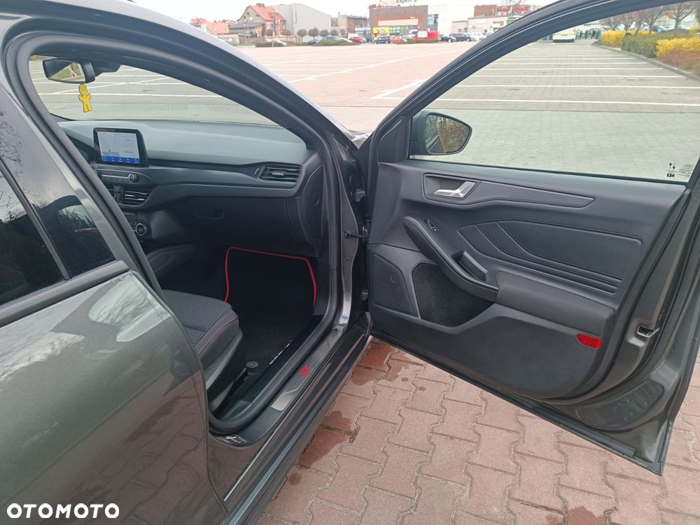 Ford Focus 2.0 EcoBlue ST-Line - 8