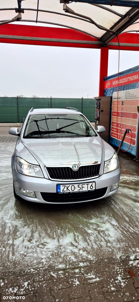 Skoda Octavia 1.8 TSI Ambiente - 1
