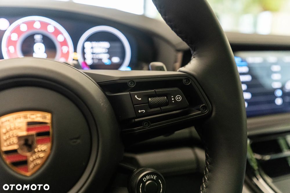 Porsche Panamera 4 - 23