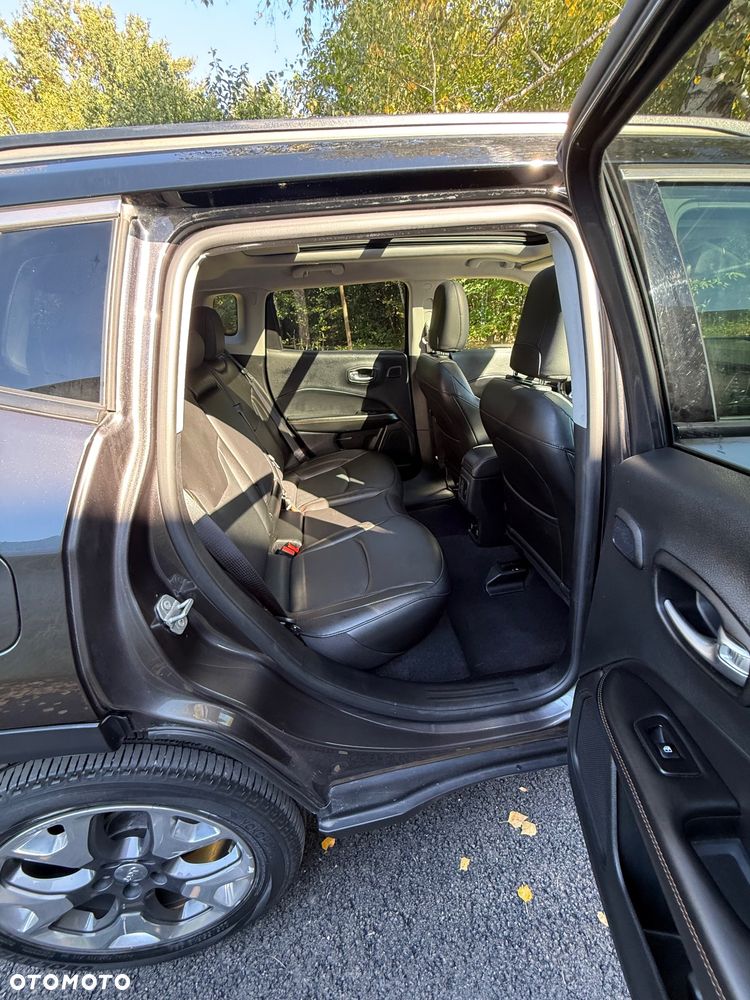 Jeep Compass - 11