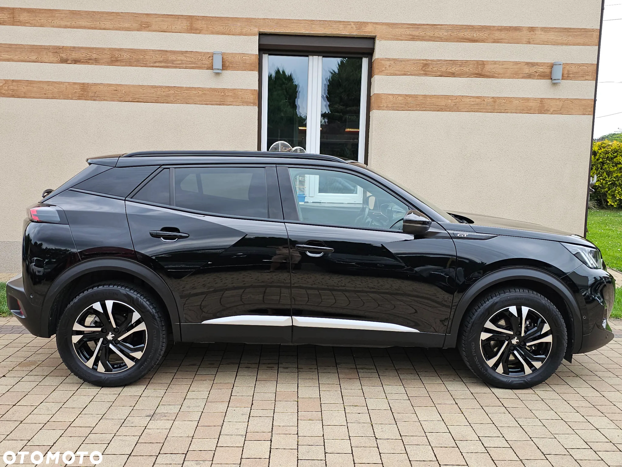 Peugeot 2008 1.5 BlueHDi GT S&S EAT8 - 11