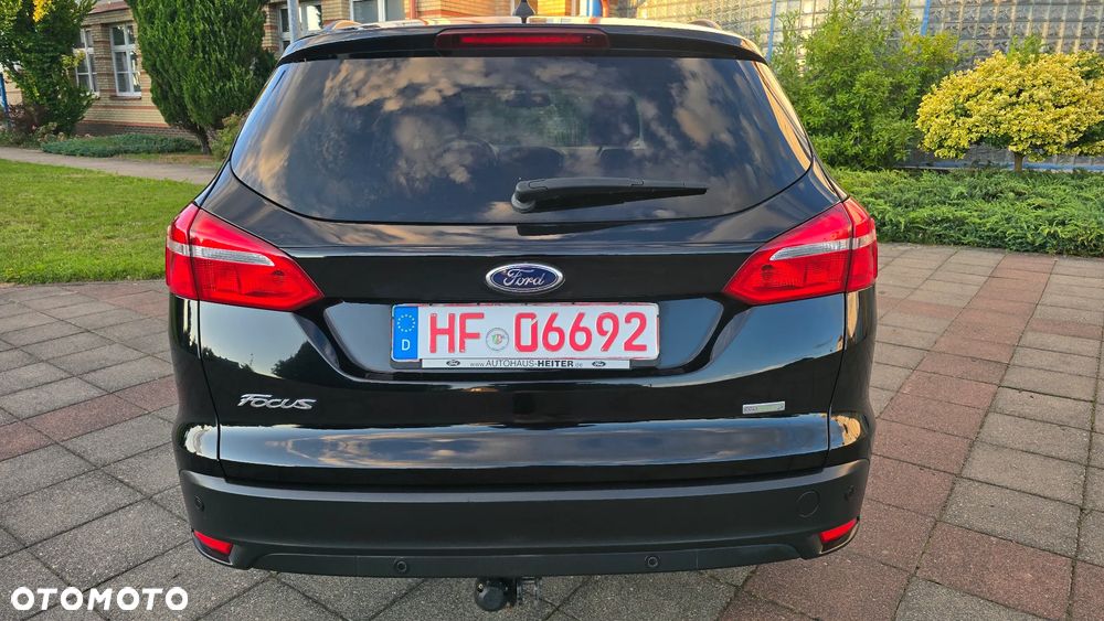 Ford Focus 1.0 EcoBoost Gold X (Trend) - 24