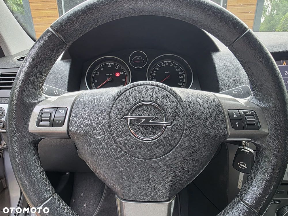 Opel Astra 1.6 Sport - 16