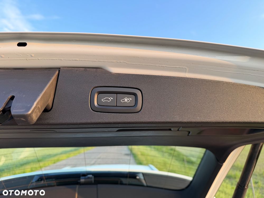 Volvo V60 D3 Momentum Pro - 9