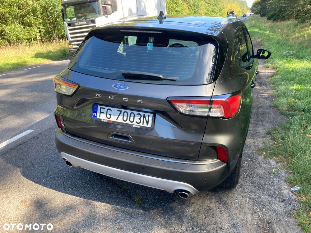 Ford Kuga - 2