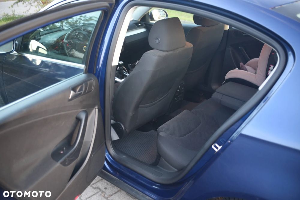 Volkswagen Passat 1.8 TSI Comfortline - 7