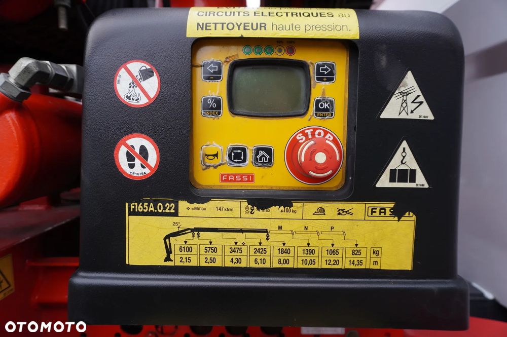 Mercedes-Benz Antos 2540 / Burtowy 15 EPAL / HDS Fassi F165 / 6.1 t / Zasięg 8 m / pilot / rotator / 1600 MTH / oś skrętna - 13