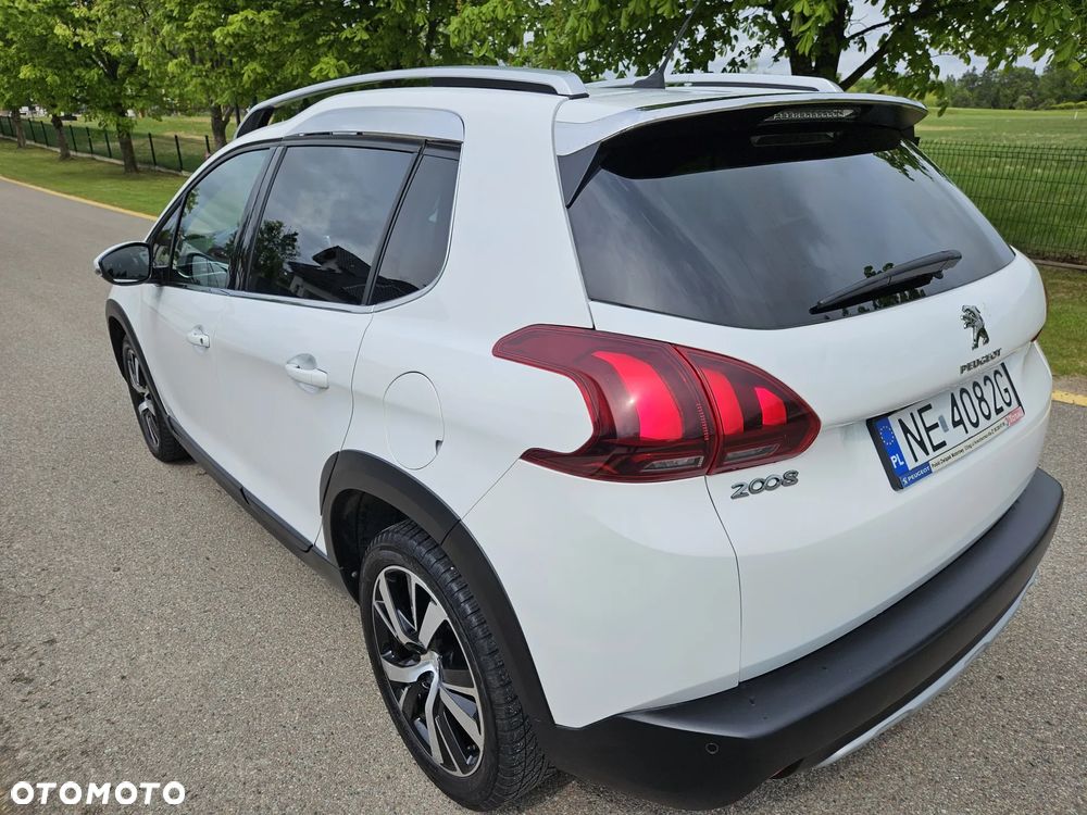 Peugeot 2008 1.2 Pure Tech Allure S&S - 15