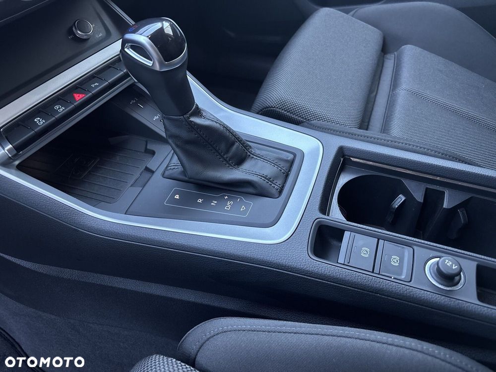 Audi Q3 - 18