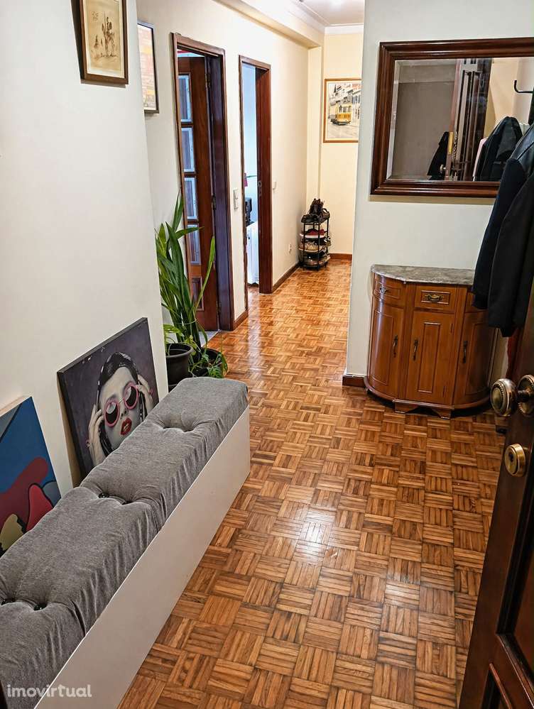 T1 + 1 Trv. Monsanto / Arca D'Água / Amial C/ lugar de garagem - Grande imagem: 3/17