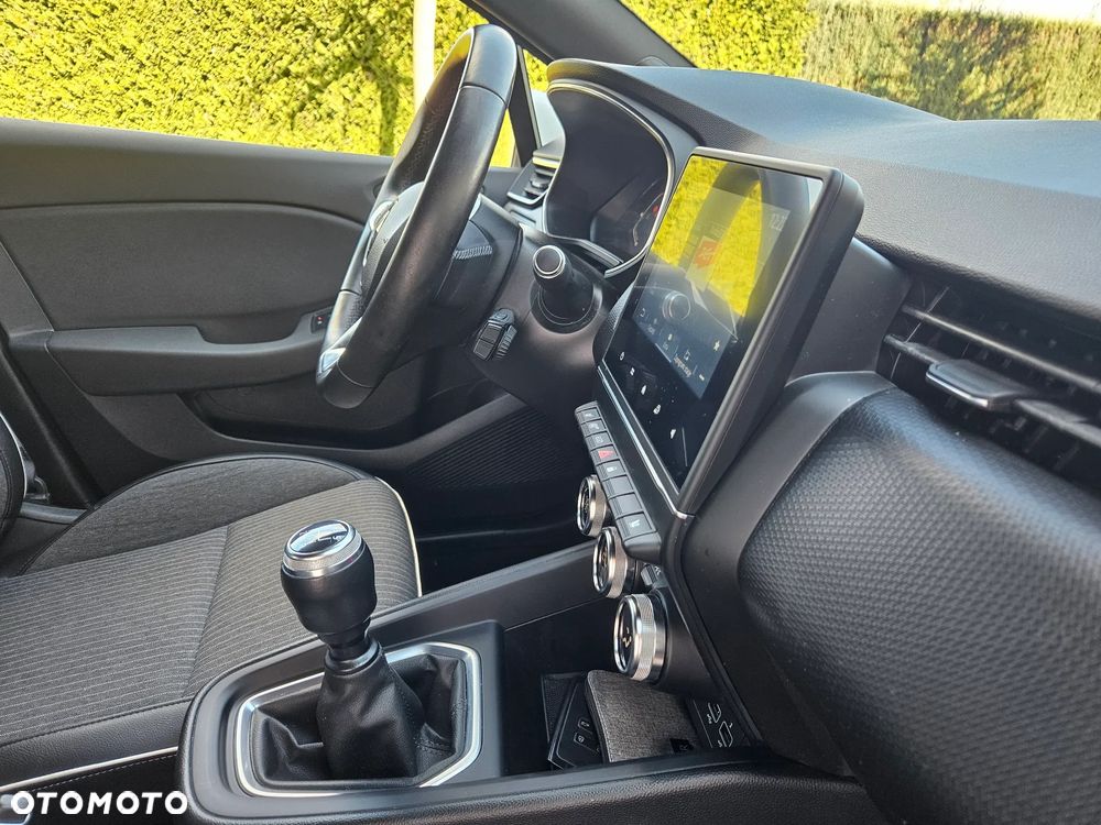 Renault Clio TCe 100 INTENS - 31