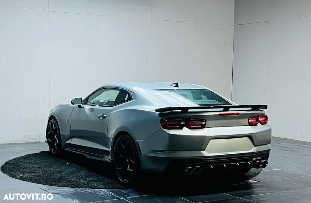Chevrolet Camaro - 2