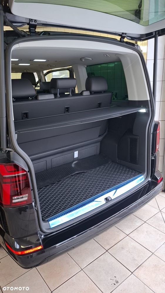 Volkswagen Multivan - 7