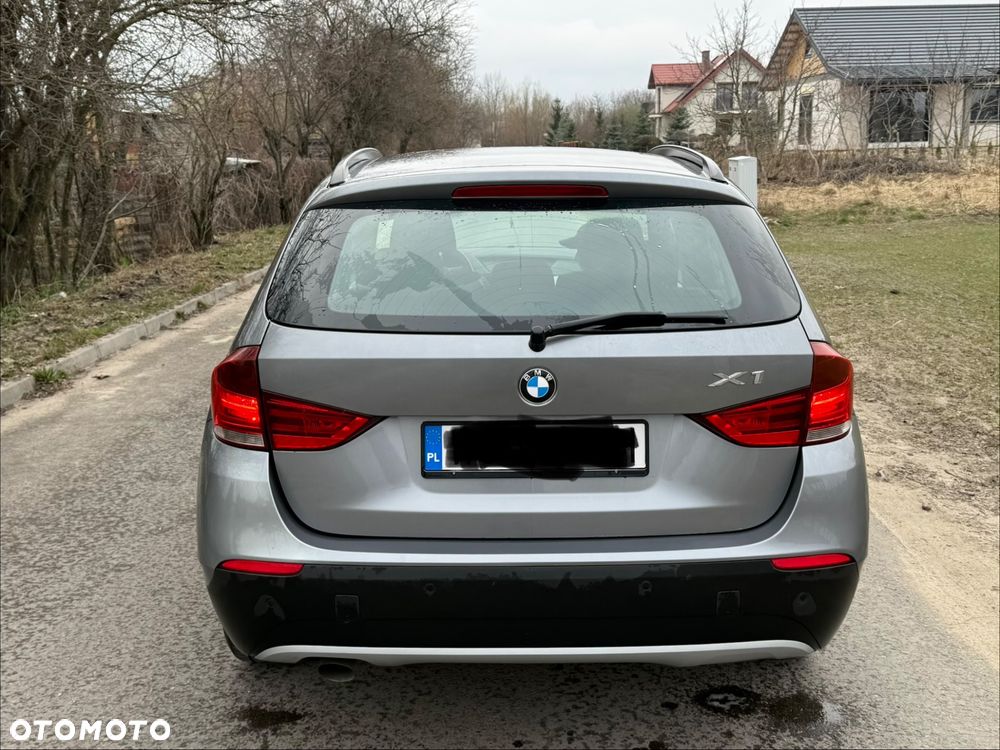 BMW X1 xDrive20d - 12