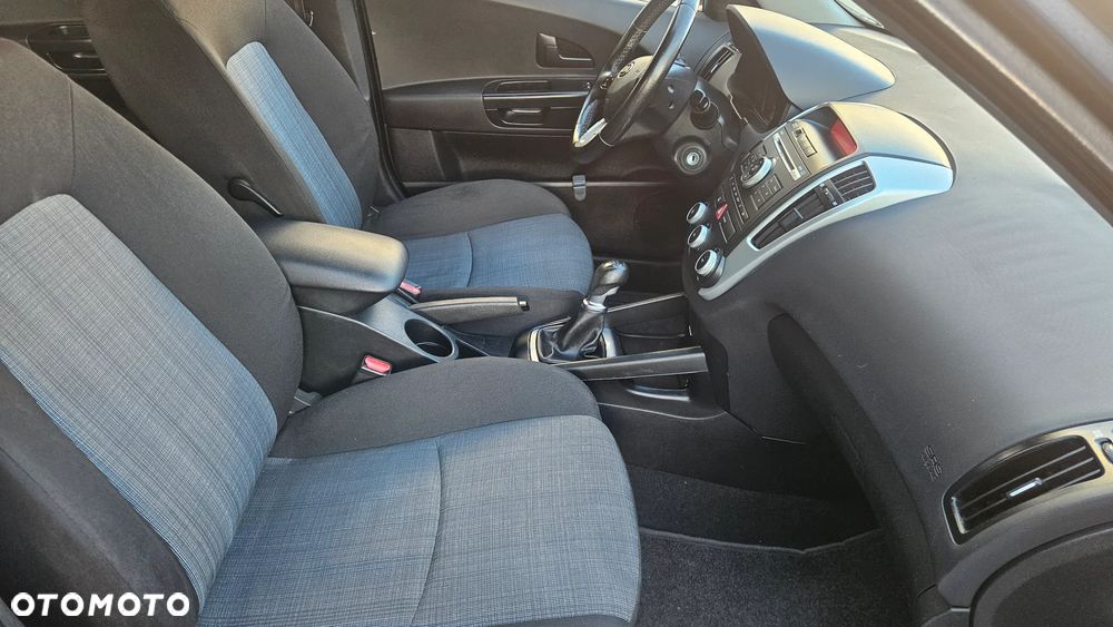 Kia Ceed - 30