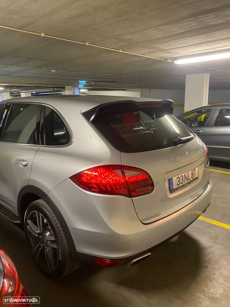 Porsche Cayenne S - 2