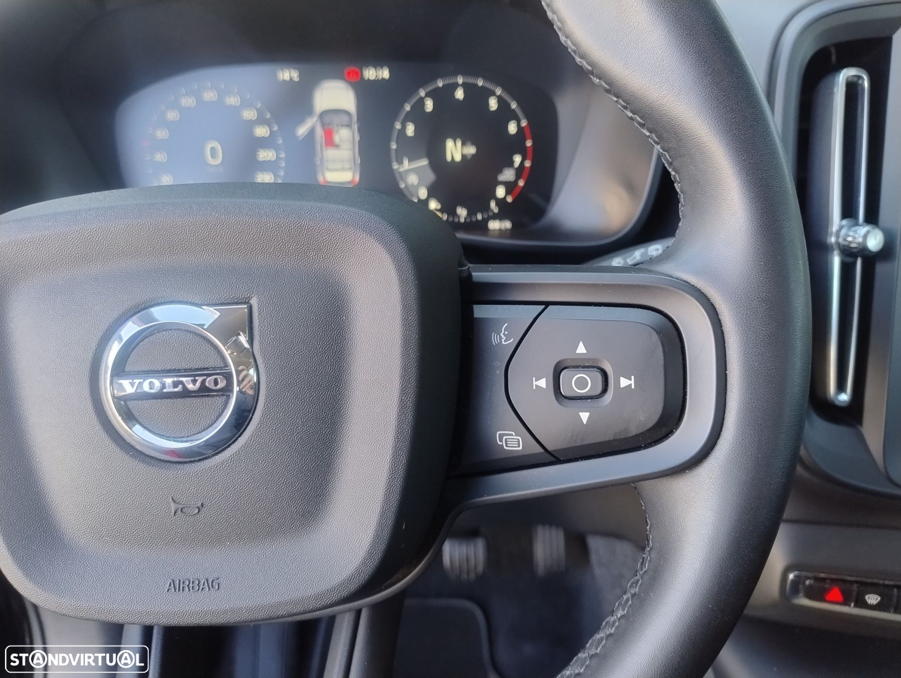 Volvo XC 40 1.5 T2 Momentum - 29