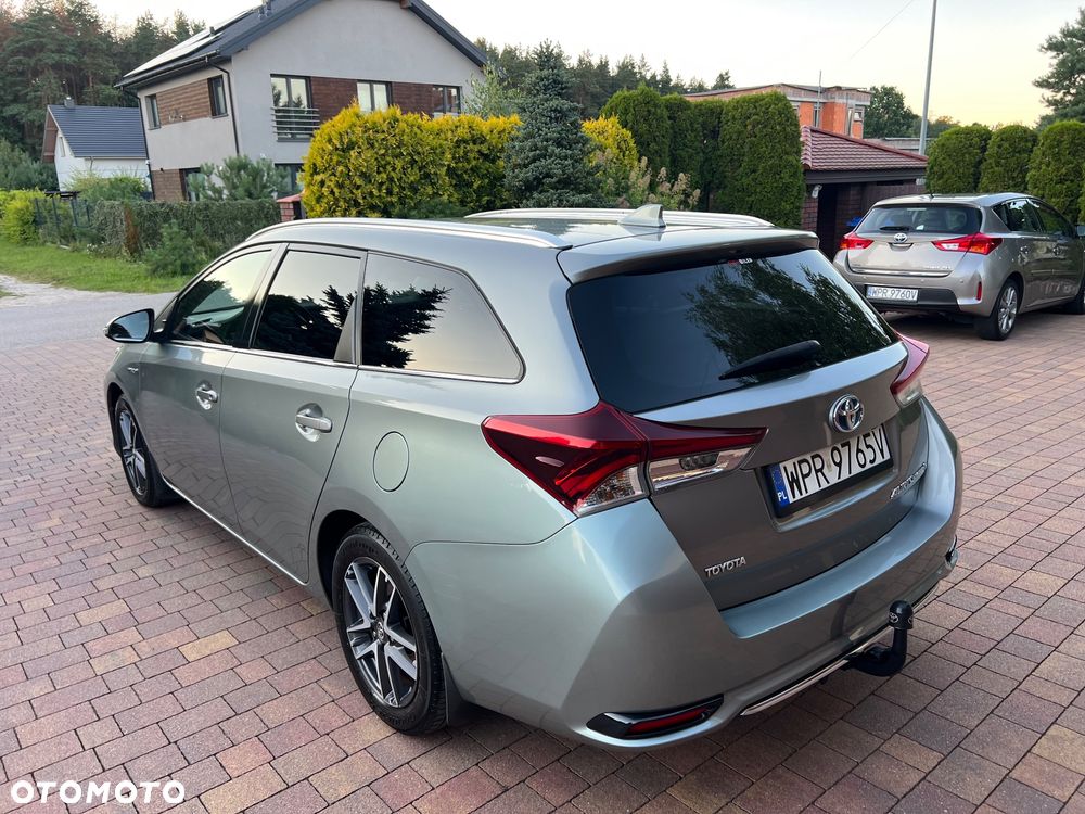 Toyota Auris 1.8 HSD Prestige - 5