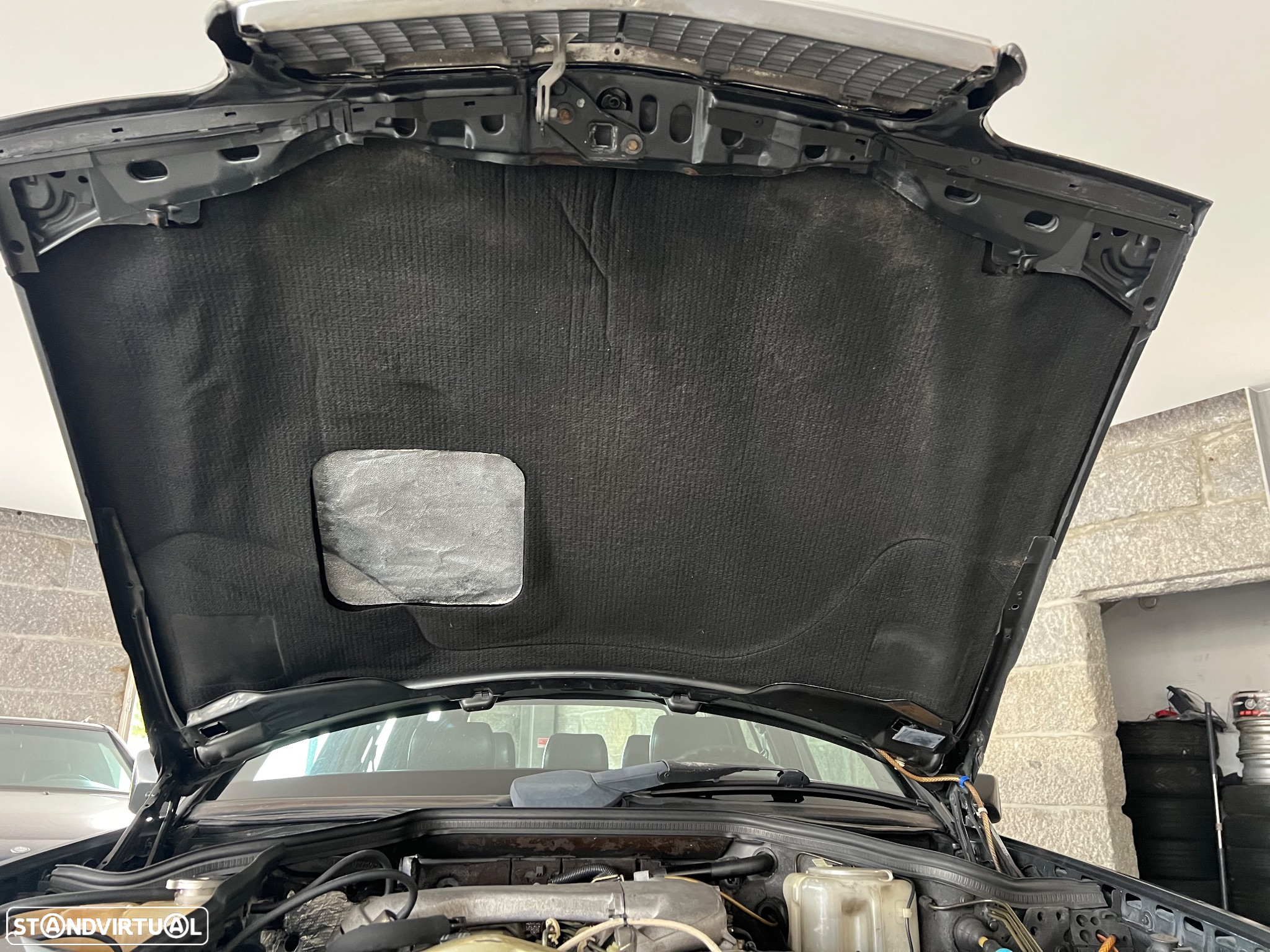 Mercedes-Benz E 250 D Turbo - 16
