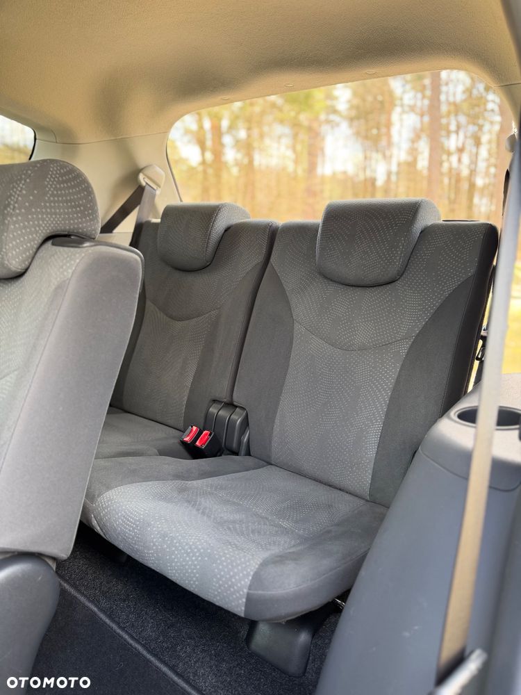 Toyota Prius+ (Hybrid) Executive - 16