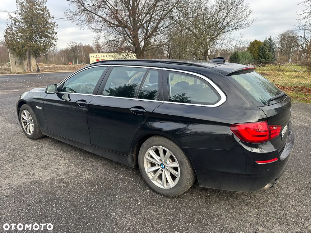 BMW Seria 5 520i - 4