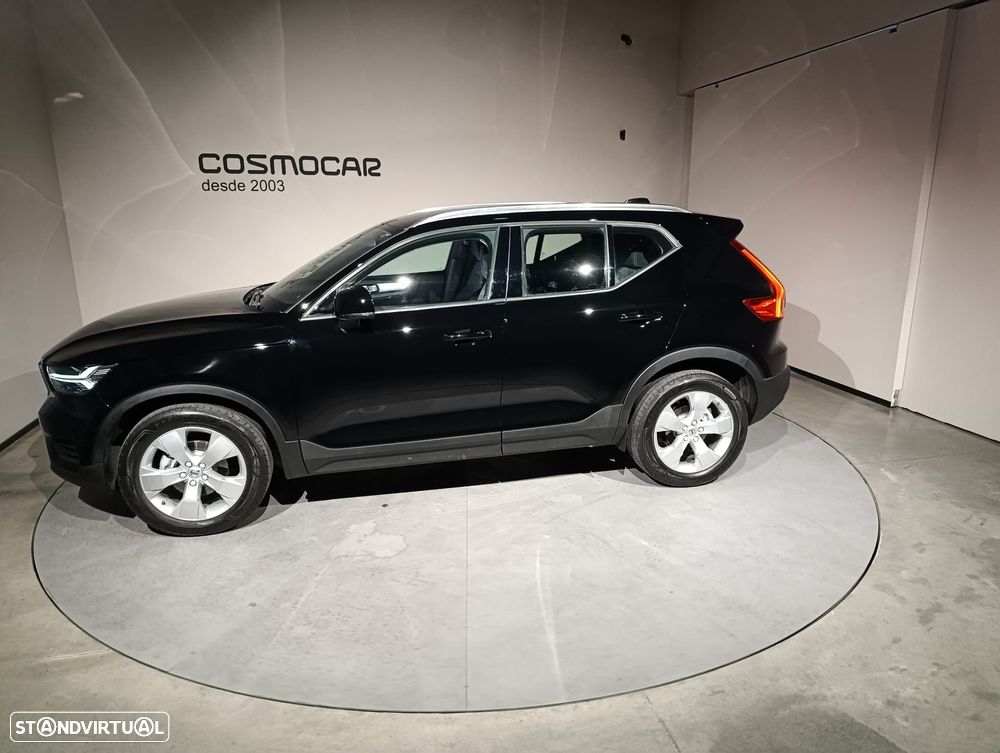 Volvo XC 40 1.5 T2 Momentum Geartronic - 3