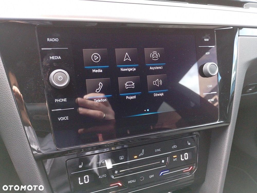 Volkswagen Arteon 2.0 TDI R-Line DSG - 28