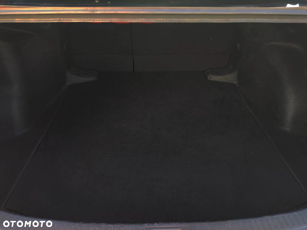 Toyota Corolla 1.8 Hybrid Comfort - 22
