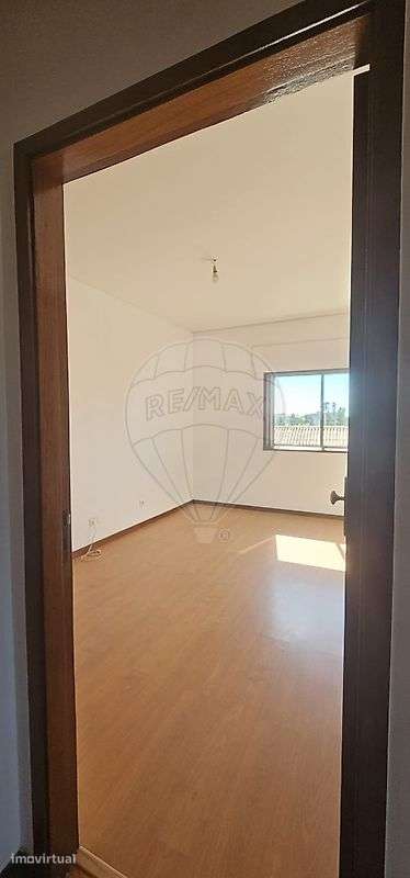 Apartamento T3 para arrendamento - Grande imagem: 2/13