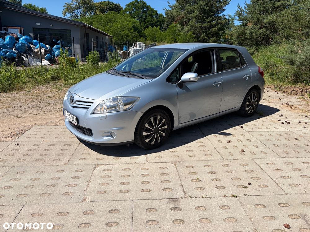 Toyota Auris 1.33 VVT-i Premium - 2