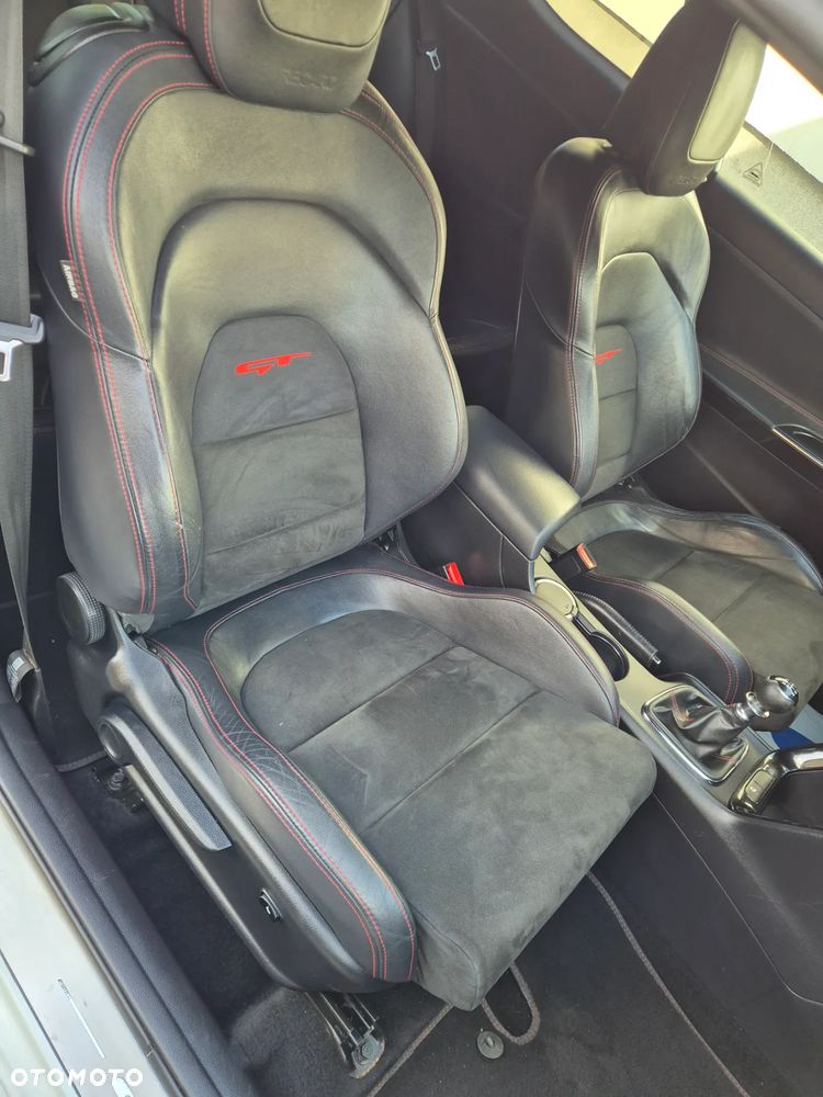 Kia Ceed 1.6 T-GDI GT - 15