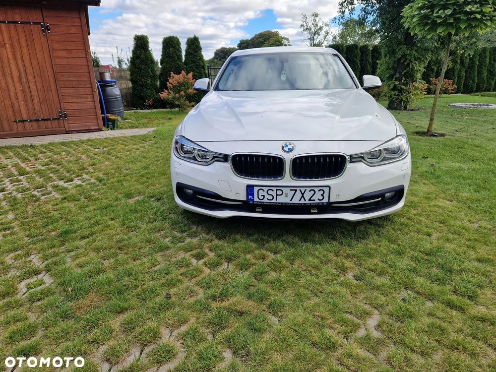 BMW Seria 3 318i Sport Line Shadow - 1