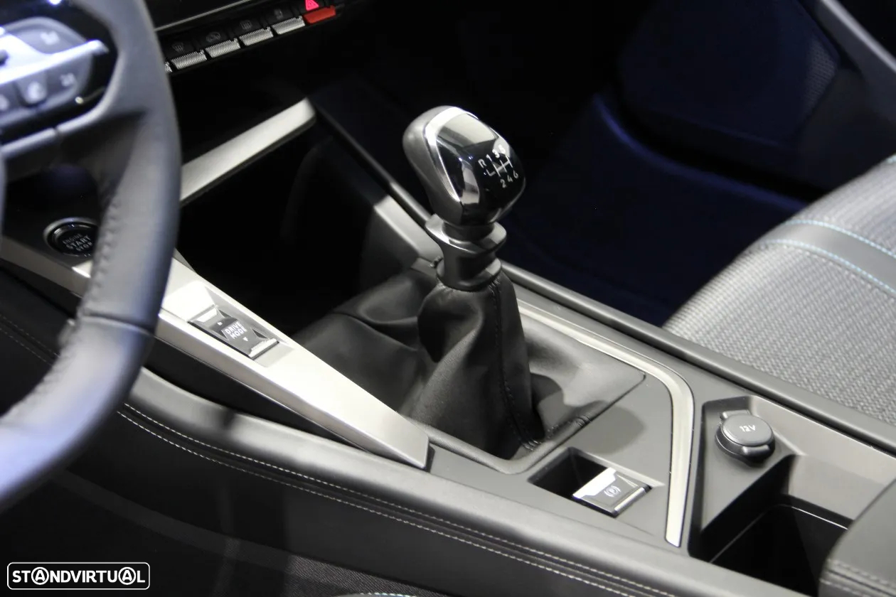 Peugeot 308 SW 1.2 PureTech Allure Pack - 32