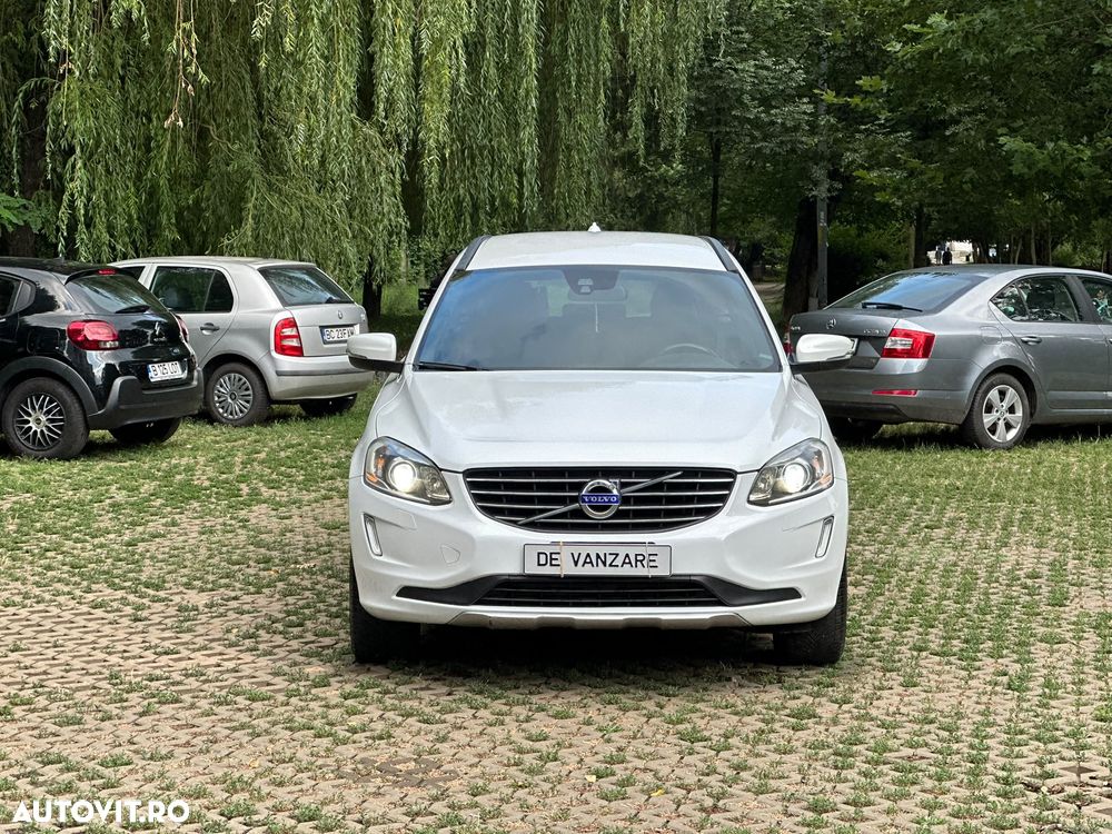 Volvo XC 60 2.4D AWD Aut. Momentum - 9
