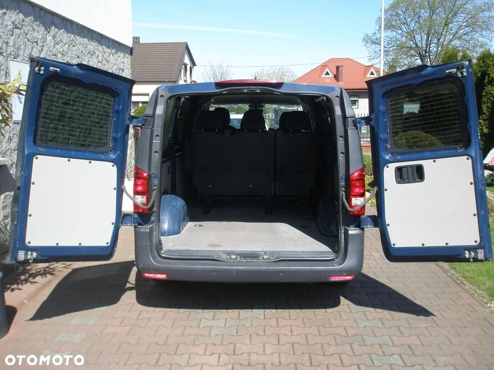 Mercedes-Benz Vito Renault Trafic - 6