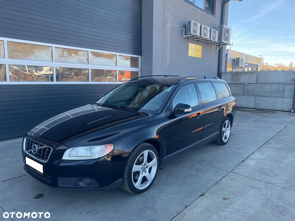 Volvo V70 2.0D Kinetic - 1