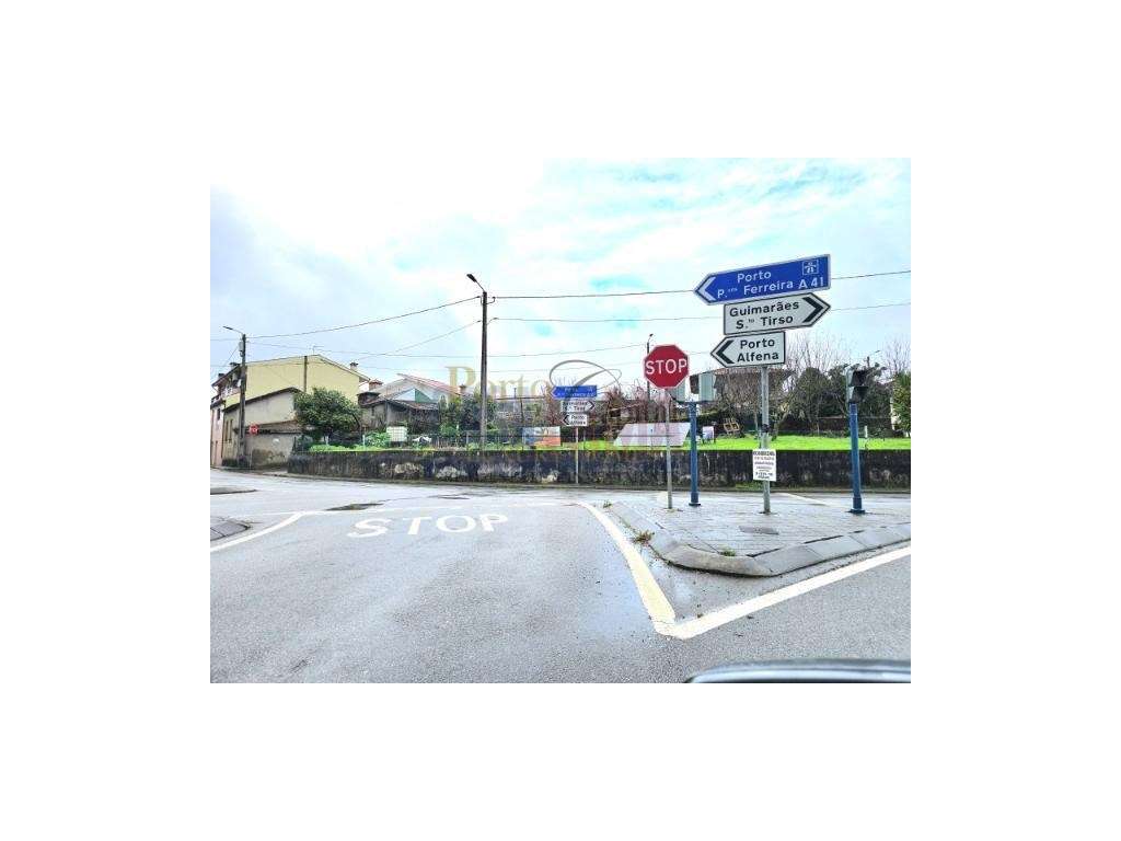 Terreno Urbanizável com 1.000 m² em Alfena Excelente Localização e ... - Grande imagem: 5/20